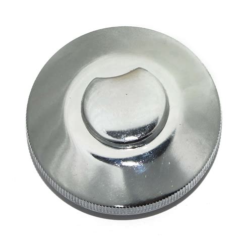 Lockable Fuel Tank Cap Chrome Plated With 2 Keys Massey Ferguson