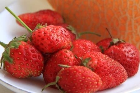 Варенье из дыни и клубники - пошаговый рецепт с фото