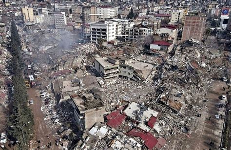 أردوغان تأجيل الدراسة بتركيا لـ20 فبراير ومئات الآلاف من المباني غير