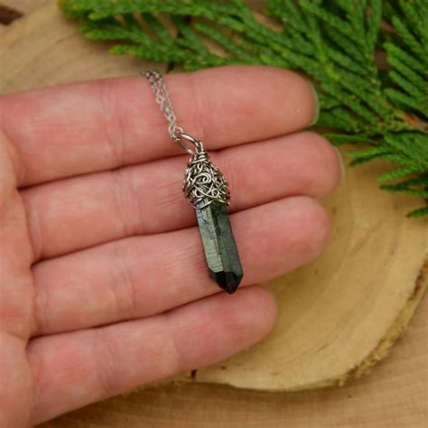 kwarc tytanowy aura wisiorek talizman amulet Wisiory Biżuteria w ArsNeo