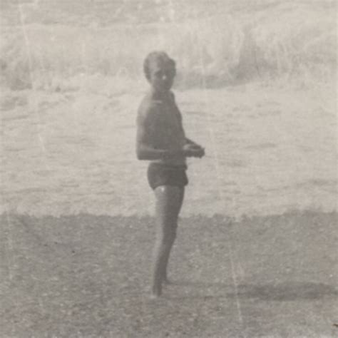 Shirtless Guy Trunks Bulge Affectionate Jock Muscle Beefcake Gay Int