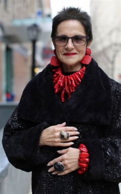 Abuela de años muestra su cuerpo en bikini y se hace viral Metro Ecuador