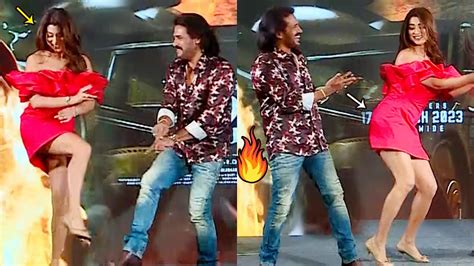 Upendra Shriya Saran Dance For Pal Pal Palli Song At Kabzaa Interview