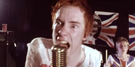 Sex Pistols Crash Queen S Jubilee Party With Perfectly Timed New Video