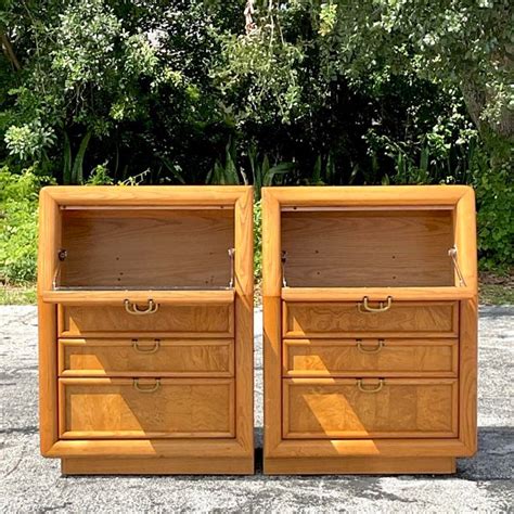 Late 20th Century Vintage Boho Broyhill Burl Wood Nightstands A Pair