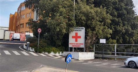 Due Studentesse Investite Sulle Strisce Pedonali Una In Codice Rosso