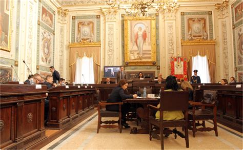 Cosenza Il Consiglio Provinciale Approva Il Bilancio Oltre Un