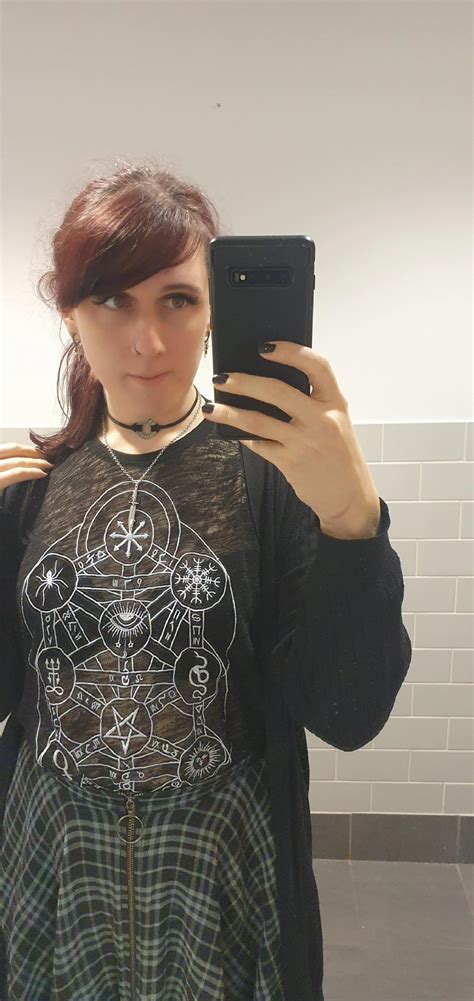 Got my lashes done again and I can't believe how much I missed them