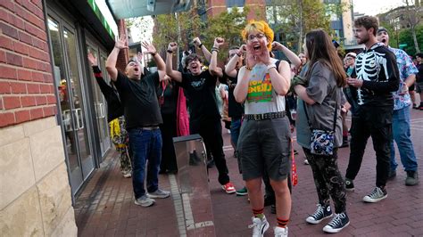 Booking agents explain what columbus concert venues look for in new acts 17