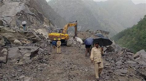 Out Of 2 000 Stranded In Uttarakhand Landslide 800 Resume Journey What Has Happened So Far