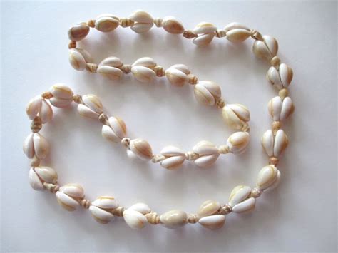 Vintage Shell Seashell Necklace Cowrie Cones By Treasureandsuch