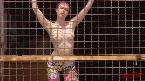 Submissive Bitch Agrees To Rough Throat Fuck