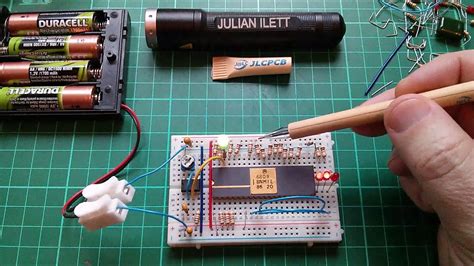 Chip On Breadboard 6809 Microprocessor Doing Sex Youtube