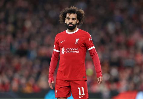 محمد صلاح يبلغ ليفربول عدم تجديد عقده داما بوست