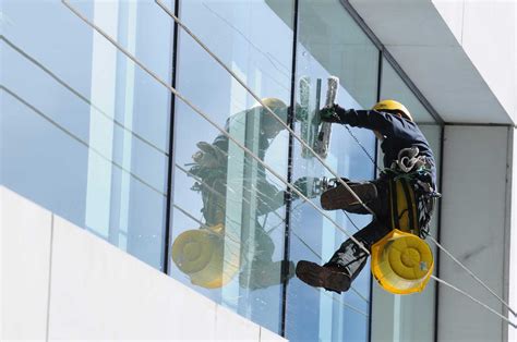 Things To Check In Commercial Building Cleaning Agency For Office