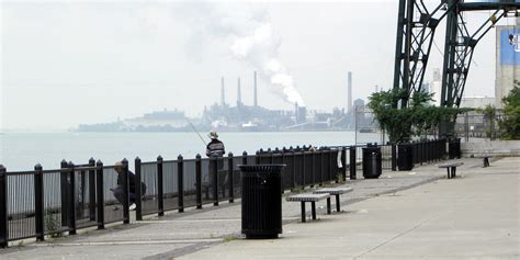 Detroit’s water renaissance: A river in trouble | Great Lakes Echo