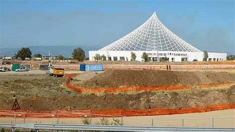 RIVOLUZIONE A TOR VERGATA LE VELE DI CALATRAVA PRONTE PER IL GIUBILEO