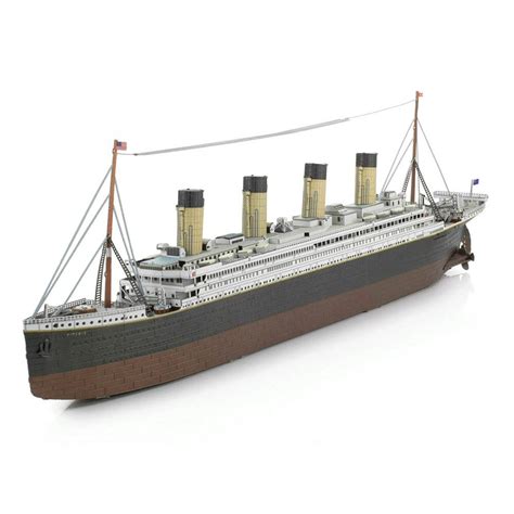 Titanic 3D Metal Model Kit | Historic Aviation Collectibles