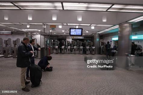 La Defense Paris Metro Photos and Premium High Res Pictures - Getty Images