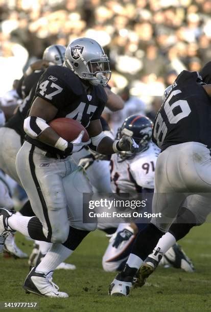 Raiders Tyrone Wheatley Photos and Premium High Res Pictures - Getty Images