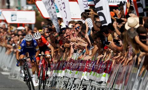 Cyclisme Clasica San Sebastian Alaphilippe Et Anthony Roux Sur Le Podium