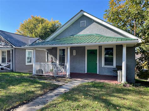 532 N Beverly Ave, Covington, VA 24426 - See Est. Value, Schools & More