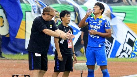 Alasan Bos Persib Bandung Perpanjang Kontrak Achmad Jufriyanto Cocok