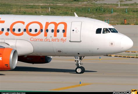 G EZBA EasyJet Airlines Airbus A319 111 AviacionCR Net