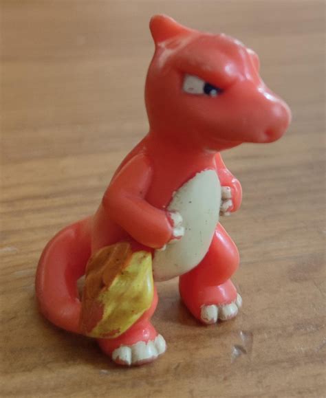 Charmeleon Pokemon figur leksak Topps 1999 poke Köp på Tradera