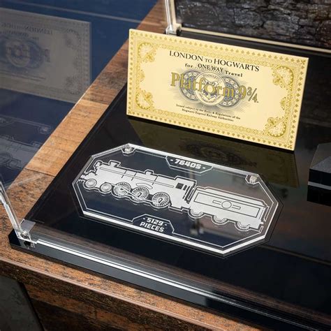 This Display Case “Extends” The Platform 9¾ Of The LEGO Hogwarts ...