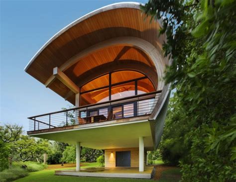 Modern House and its Clean Wood-Inspired Interior Design | Founterior