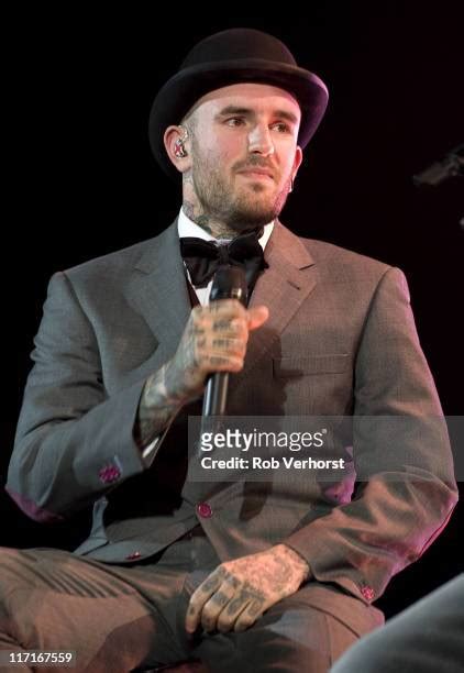 29 Ben Saunders (Singer) Stock Photos, High-Res Pictures, and Images ...