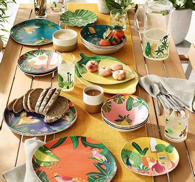 The Best Outdoor Dinnerware---Melamine Dinnerware