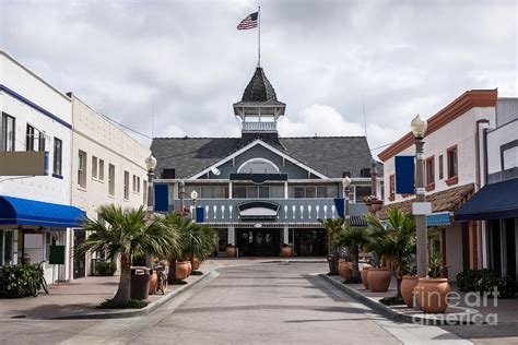 Balboa Downtown Main Street In Newport Beach Photograph By Paul Velgos