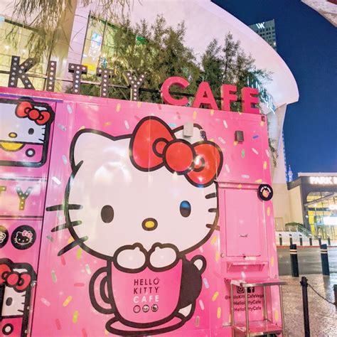 Hello Kitty Cafe