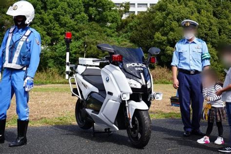 けいし923 On Instagram 警視庁 交通部 Bmw Cエボリューション 白バイ イベントで展示されていたbmwの白バイです