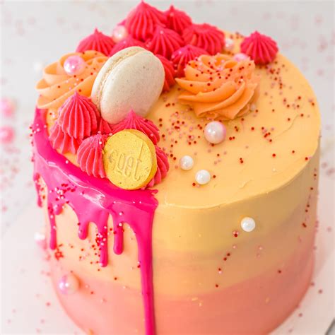 Pink Ombre Cake Soet Cakes