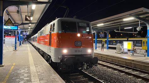 Mit Einem Tri Ersatzzug Mit Orangener Br Von Stuttgart Hbf Nach