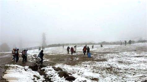 Higher Reaches Receive Light Snowfall In J K