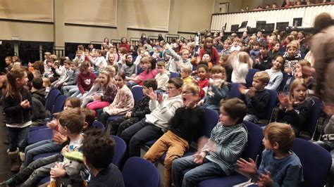 Ausflug Ins Theater Grundschule Am Schlossberg Regenstauf