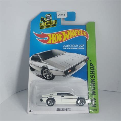 Hot Wheels Lotus Esprit S1 White James Bond 007 The Spy Who Loved Me Shopee Malaysia