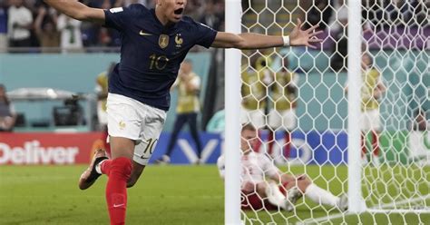 WM 2022 Mbappé schießt Frankreich ins WM Achtelfinale SN at