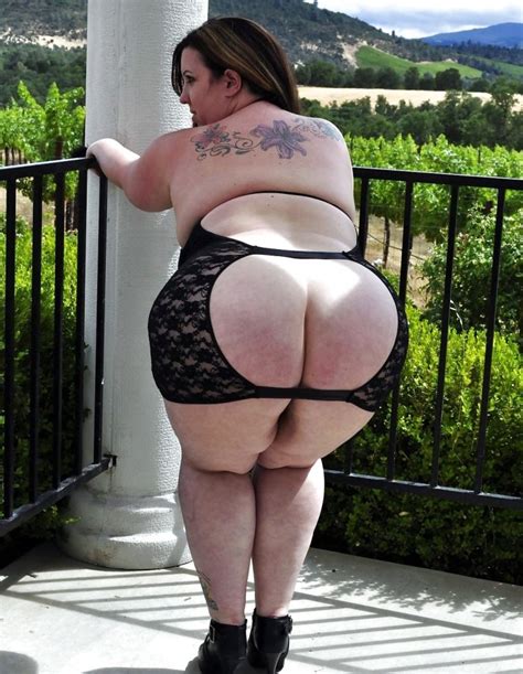 Busty Mature Woman Tight Dress Free Porn