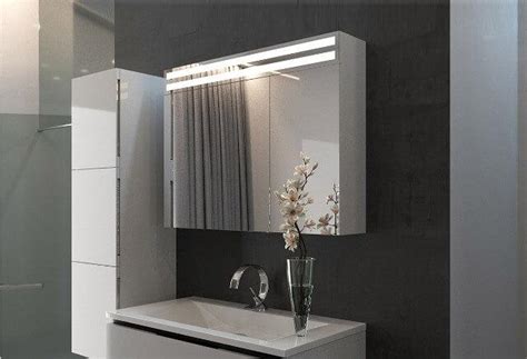Зеркальный шкаф в ванную, купить шкафчик с LED подсветкой