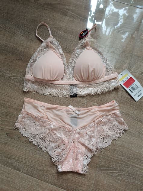 New Lacey Rene Rofe Bra And Panty Set S Women S Fashion Undergarments And Loungewear On Carousell