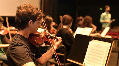 La Orquesta de Aspirantes de la Región con jóvenes músicos de entre 10