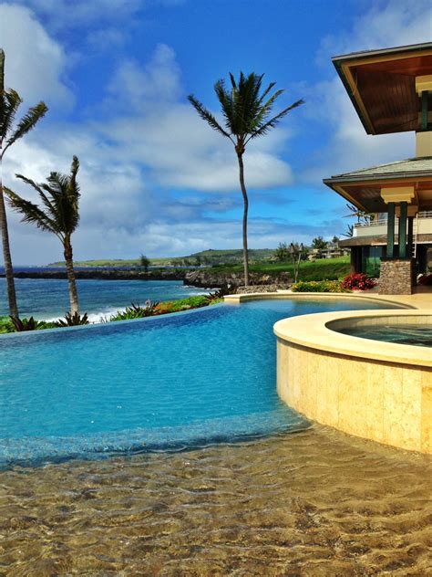 Inside an Exclusive Beachfront Retreat - Hawaii Hideaways