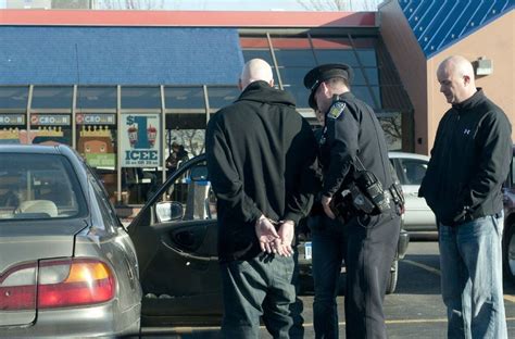 To Catch A Thief Police Stores Work Together To Target Shoplifters