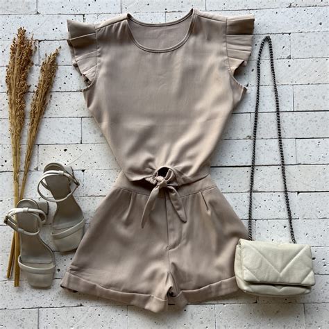 CONJUNTO CROPPED NÓZINHO E SHORT BARRA DOBRADA NUDE Dondoca Moda Feminina