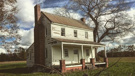 200 Year Old Abandoned Southern Farm House Derelict Mountain Side